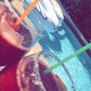 Meet your Posher, Sidny